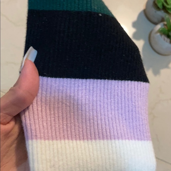 Brand new top - Picture 5 of 6